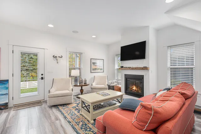 $899,000 | 6910 3rd Street, Douglas, MI 49406