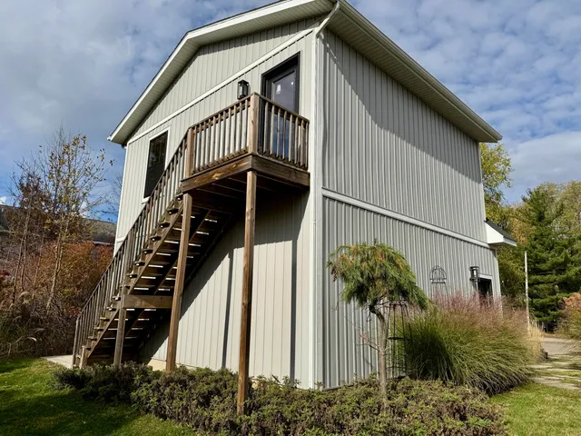 $899,000 | 6910 3rd Street, Douglas, MI 49406