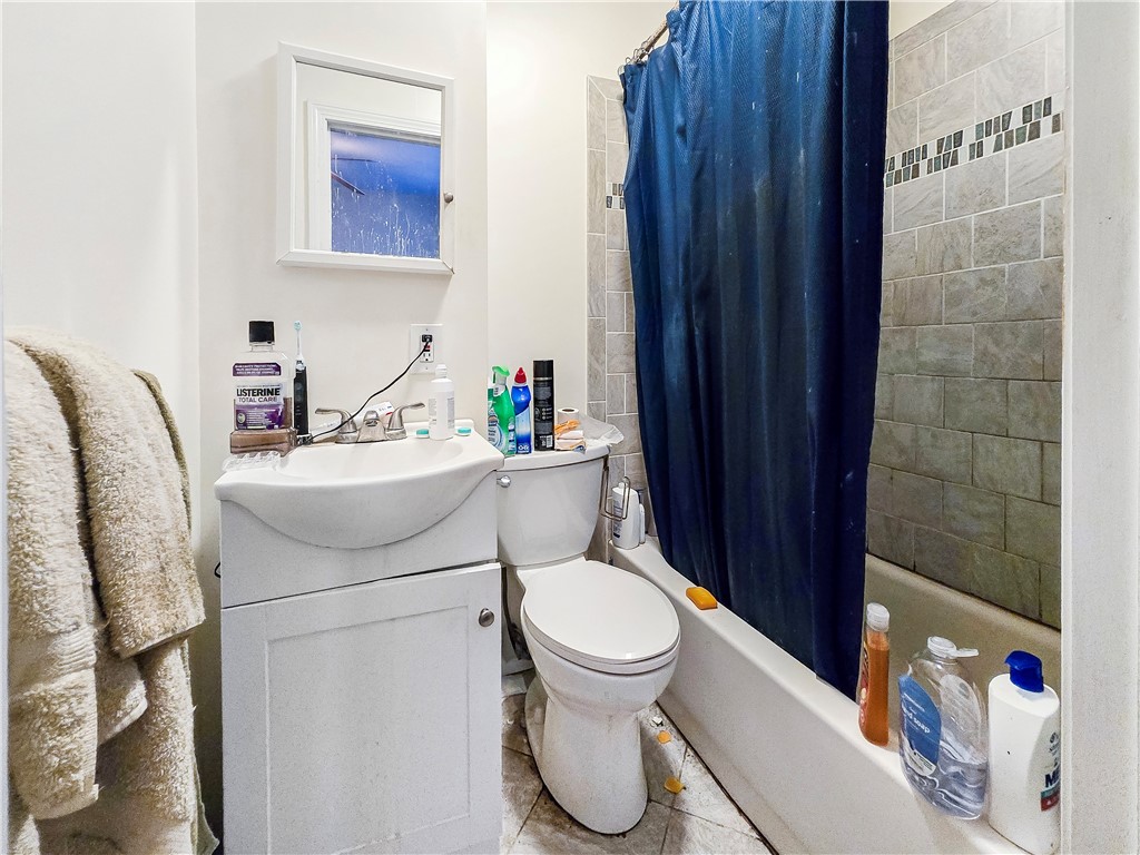 106 Baxter Street Pawtucket, RI 02861 - Photo 26 of 39 Gallery Image 26