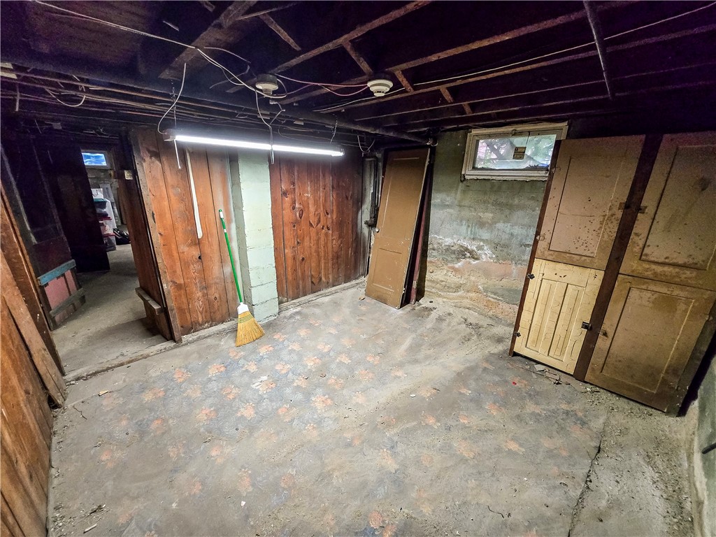 106 Baxter Street Pawtucket, RI 02861 - Photo 38 of 39 Gallery Image 38