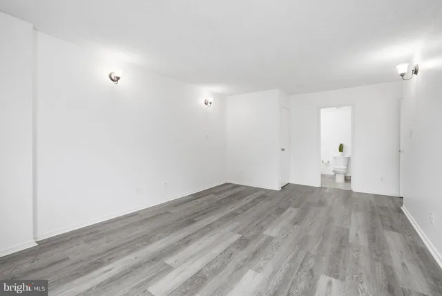 $315,000 | 2311 Pimmit Drive, Unit 105, Falls Church, VA 22043