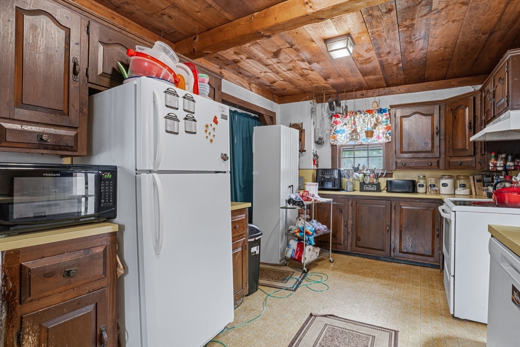 20 Baker Street Hanson, MA 02341 - Photo 2 of 41