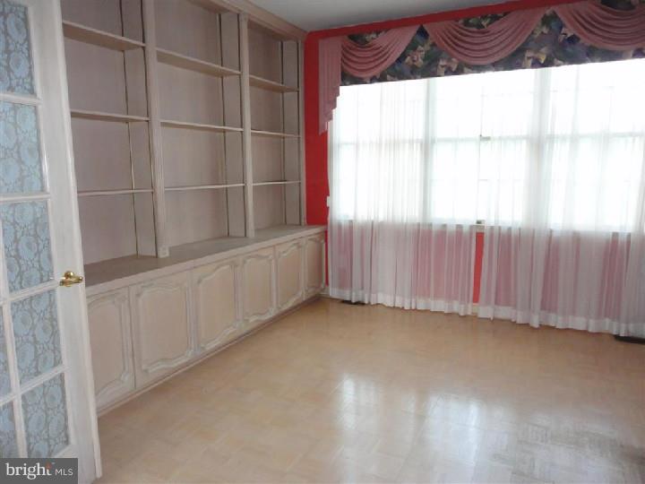 204 Summit Road Mount Laurel, NJ 08054 - Photo 4 of 21 Office / Study