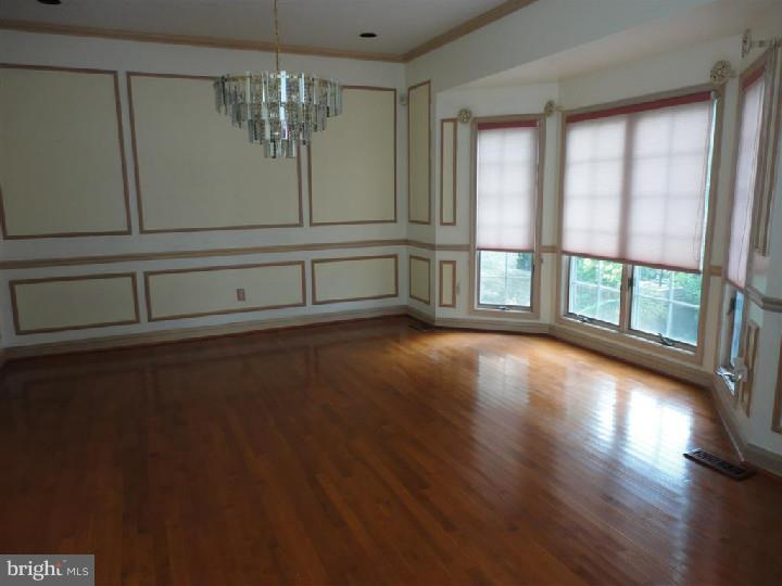 204 Summit Road Mount Laurel, NJ 08054 - Photo 5 of 21 Dining Room