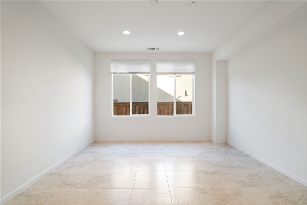 3126 Vista Terrace Riverside, CA 92503 - Photo 16 of 39