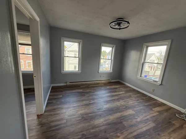$2,200 | 18 Meadow Street, Unit 2, Taunton, MA 02780