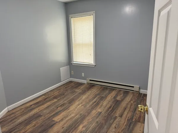 $2,200 | 18 Meadow Street, Unit 2, Taunton, MA 02780