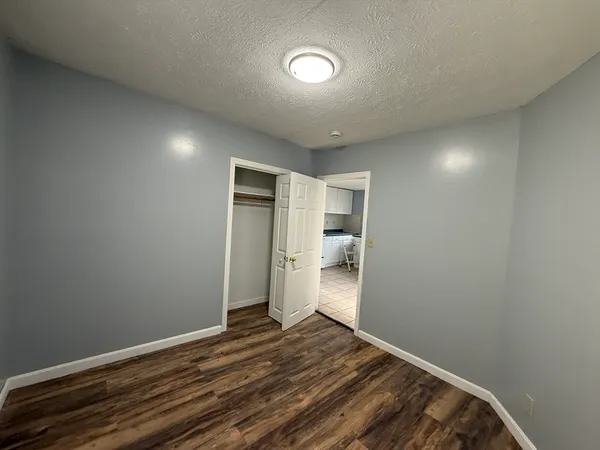 $2,200 | 18 Meadow Street, Unit 2, Taunton, MA 02780