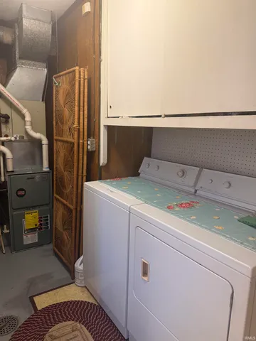 $128,000 | 1109 South Monroe Street, Hartford City, IN 47348