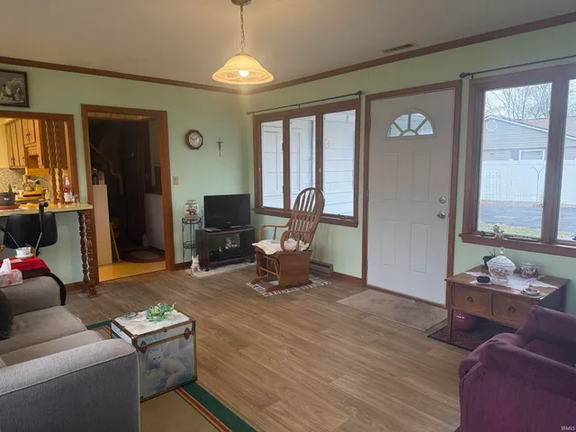 $128,000 | 1109 South Monroe Street, Hartford City, IN 47348