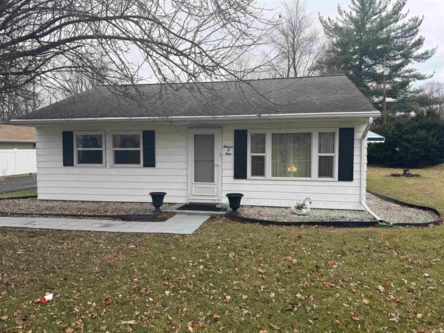 $128,000 | 1109 South Monroe Street, Hartford City, IN 47348