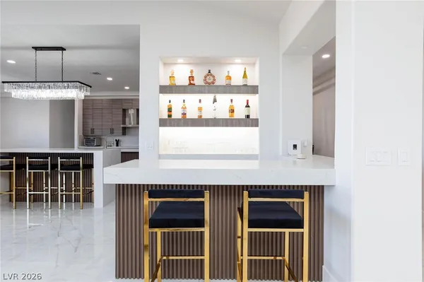 $8,000 | 6525 Ponderosa Way, Las Vegas, NV 89118