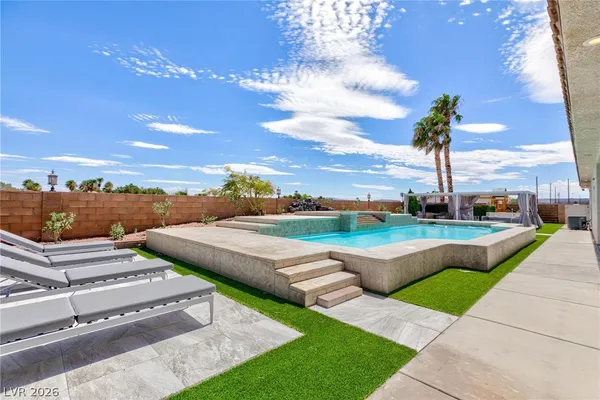 $8,000 | 6525 Ponderosa Way, Las Vegas, NV 89118