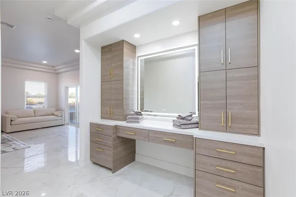 $8,000 | 6525 Ponderosa Way, Las Vegas, NV 89118