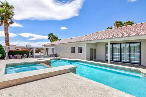 $8,000 | 6525 Ponderosa Way, Las Vegas, NV 89118