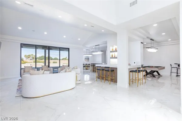 $8,000 | 6525 Ponderosa Way, Las Vegas, NV 89118