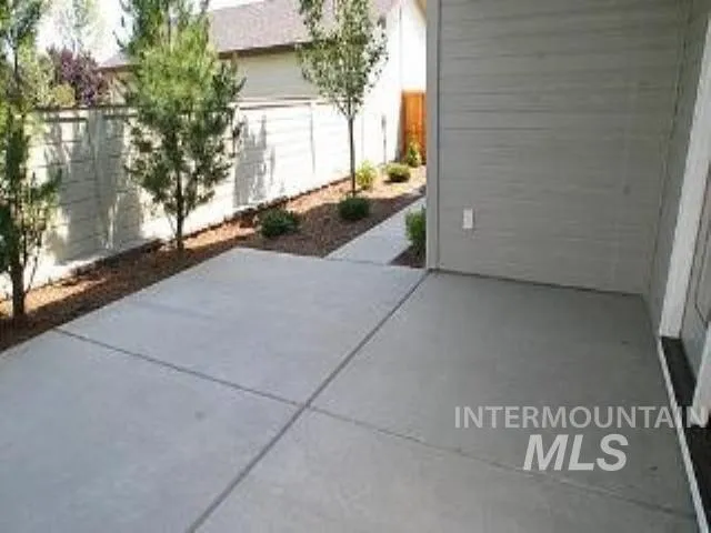 $2,700 | 3950 North Quenzer Way, Meridian, ID 83646