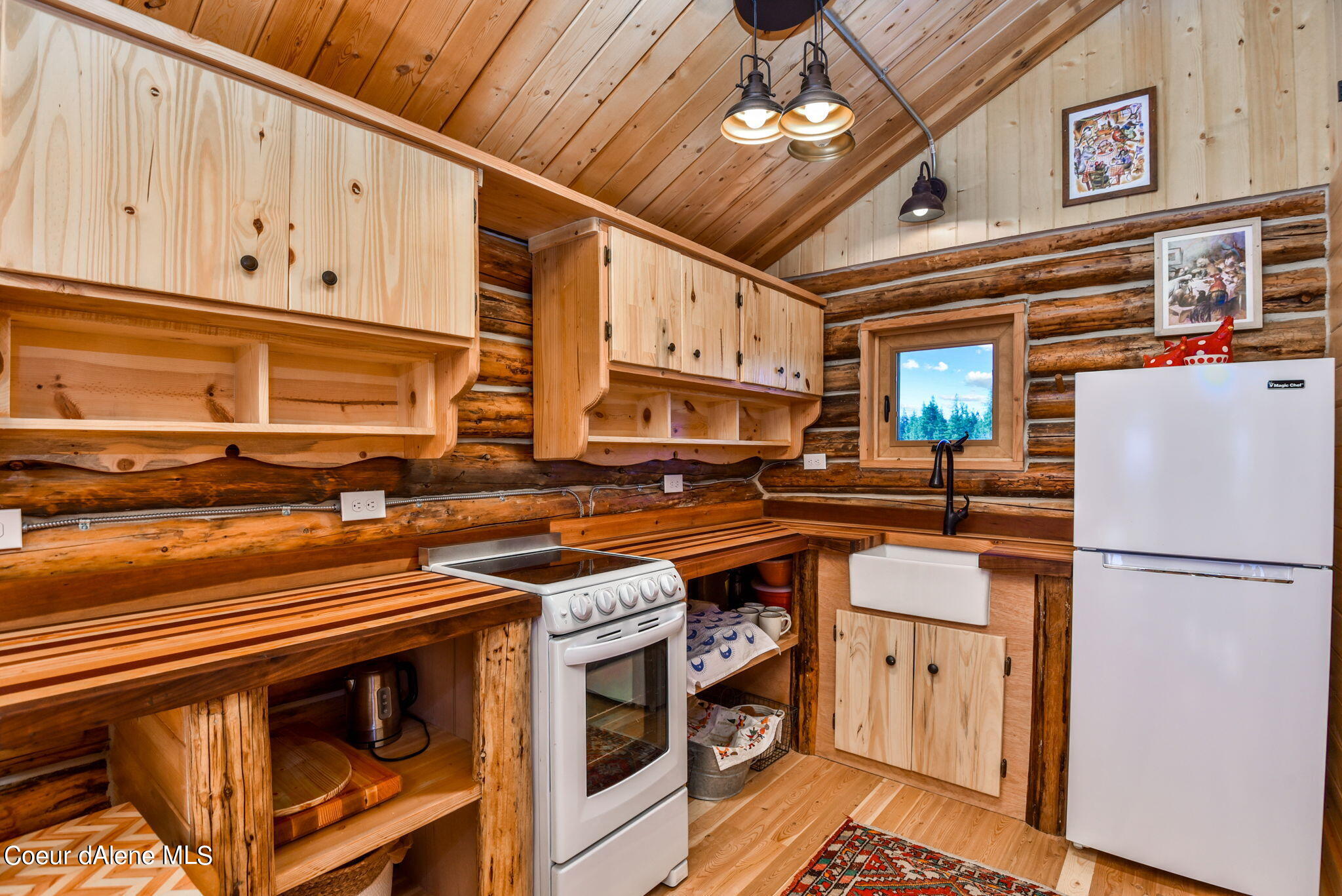 5939 East Burma Road Harrison, ID 83833 - Photo 13 of 52 Kitchen