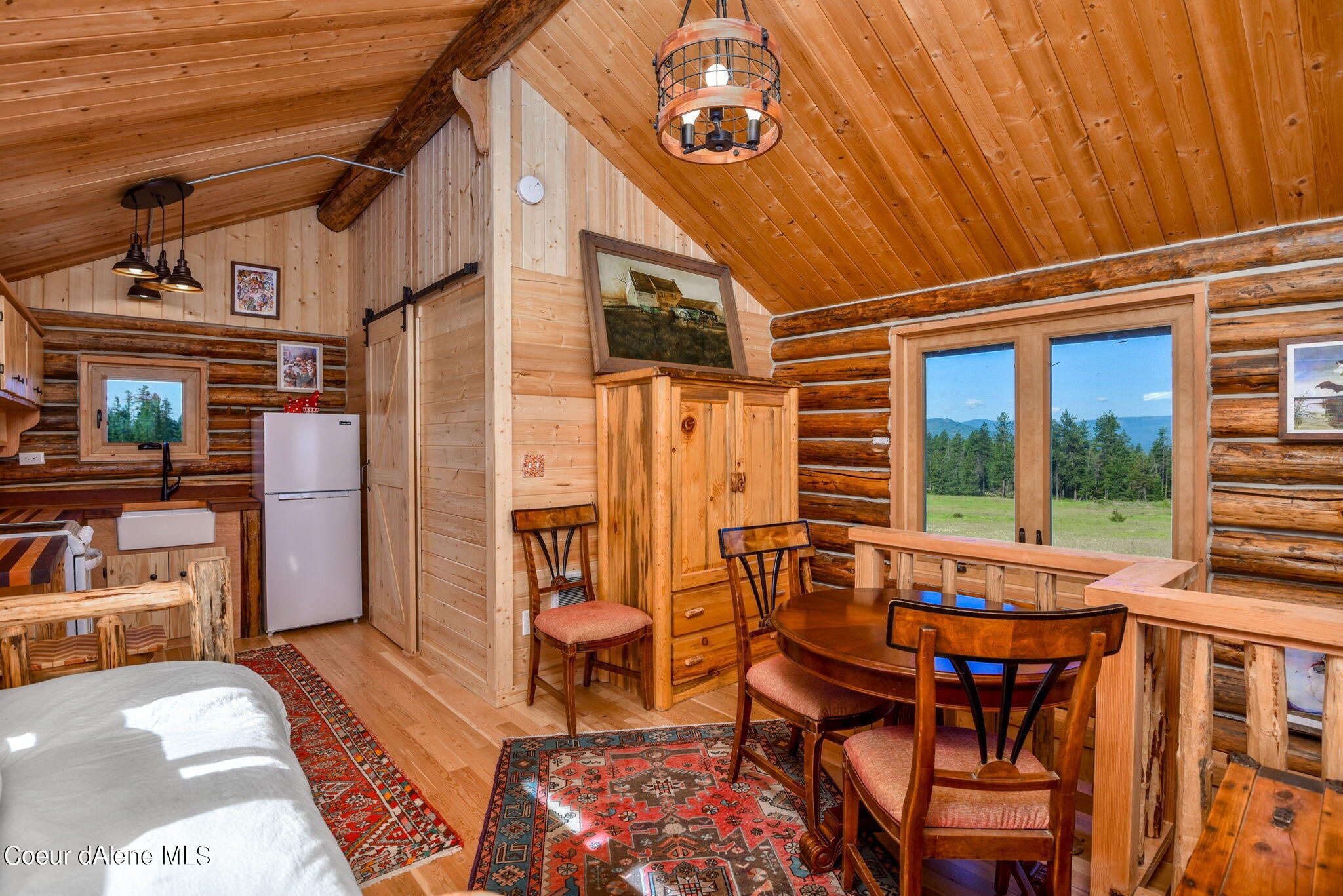 5939 East Burma Road Harrison, ID 83833 - Photo 10 of 52 Great Room