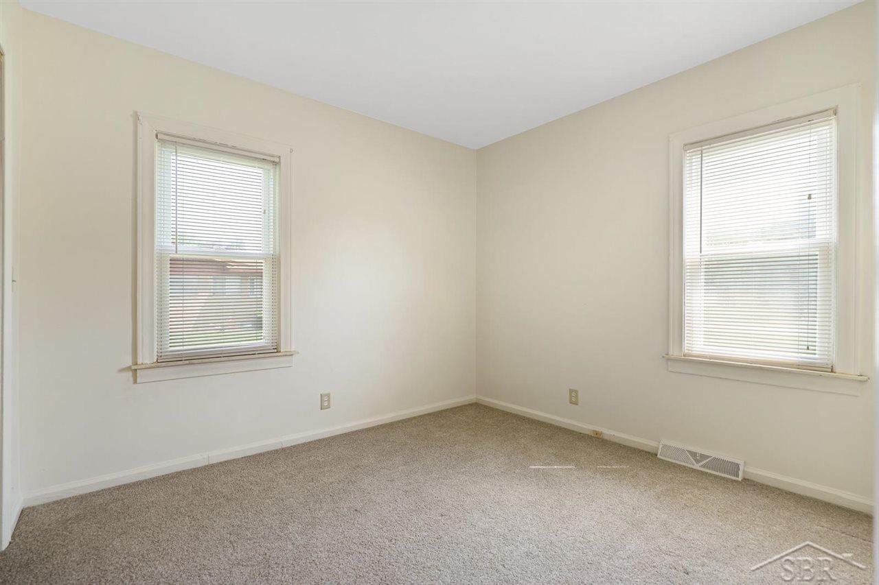 5720 Shattuck Road Saginaw, MI 48603 - Photo 19 of 41 50050045-18.JPG