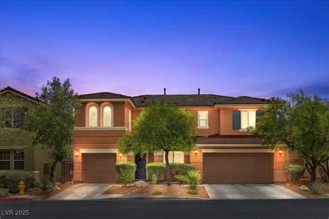 $699,900 | 10300 South Dapple Grey Road, Las Vegas, NV 89178