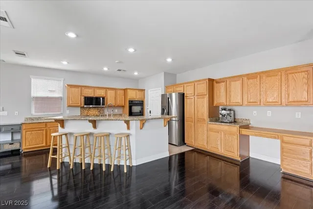 $699,900 | 10300 South Dapple Grey Road, Las Vegas, NV 89178