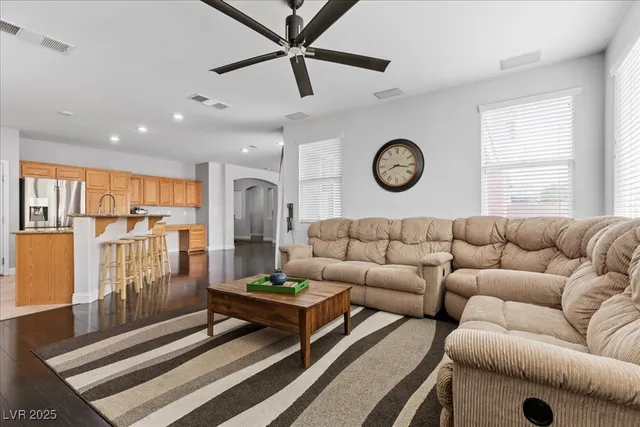 $699,900 | 10300 South Dapple Grey Road, Las Vegas, NV 89178