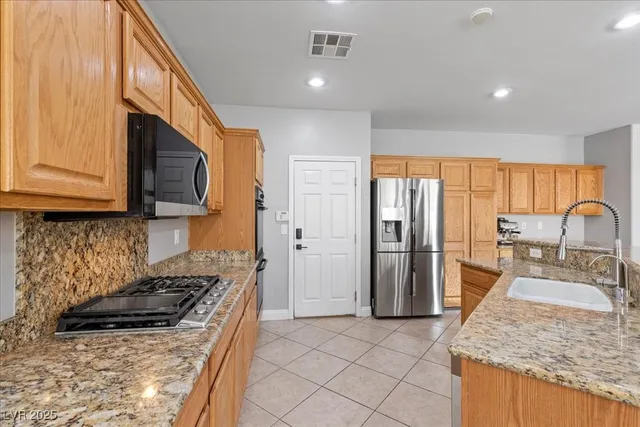 $699,900 | 10300 South Dapple Grey Road, Las Vegas, NV 89178