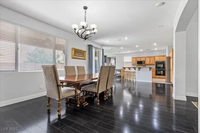 $699,900 | 10300 South Dapple Grey Road, Las Vegas, NV 89178