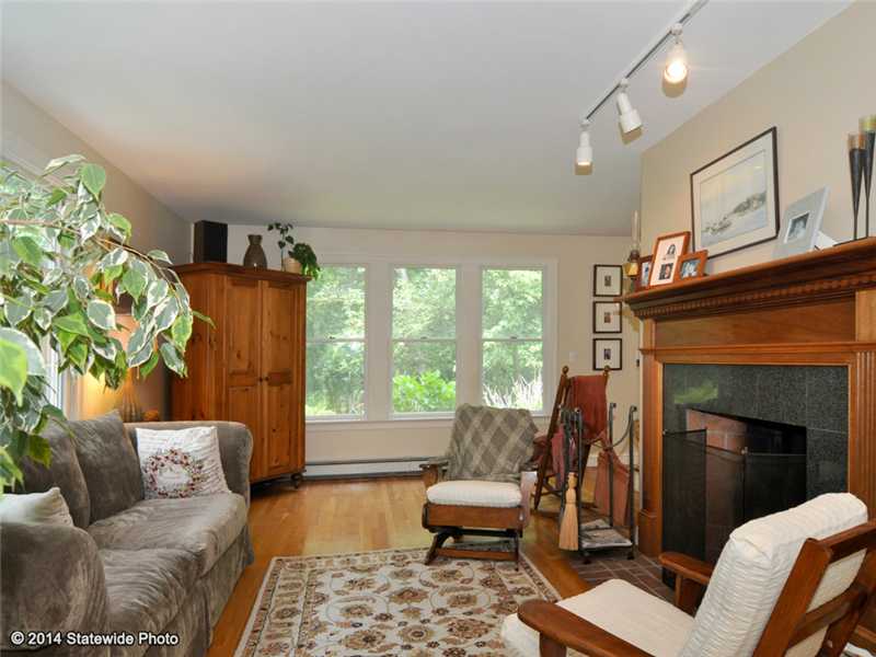 4265 Main Road Tiverton, RI 02878 - Photo 3 of 25 Living Room.
