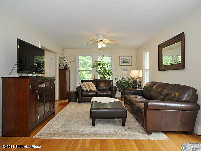 4265 Main Road Tiverton, RI 02878 - Photo 4 of 25 Den/Family/Great Room.