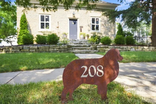 $675,000 | 208 South 1st Street, Geneva, IL 60134