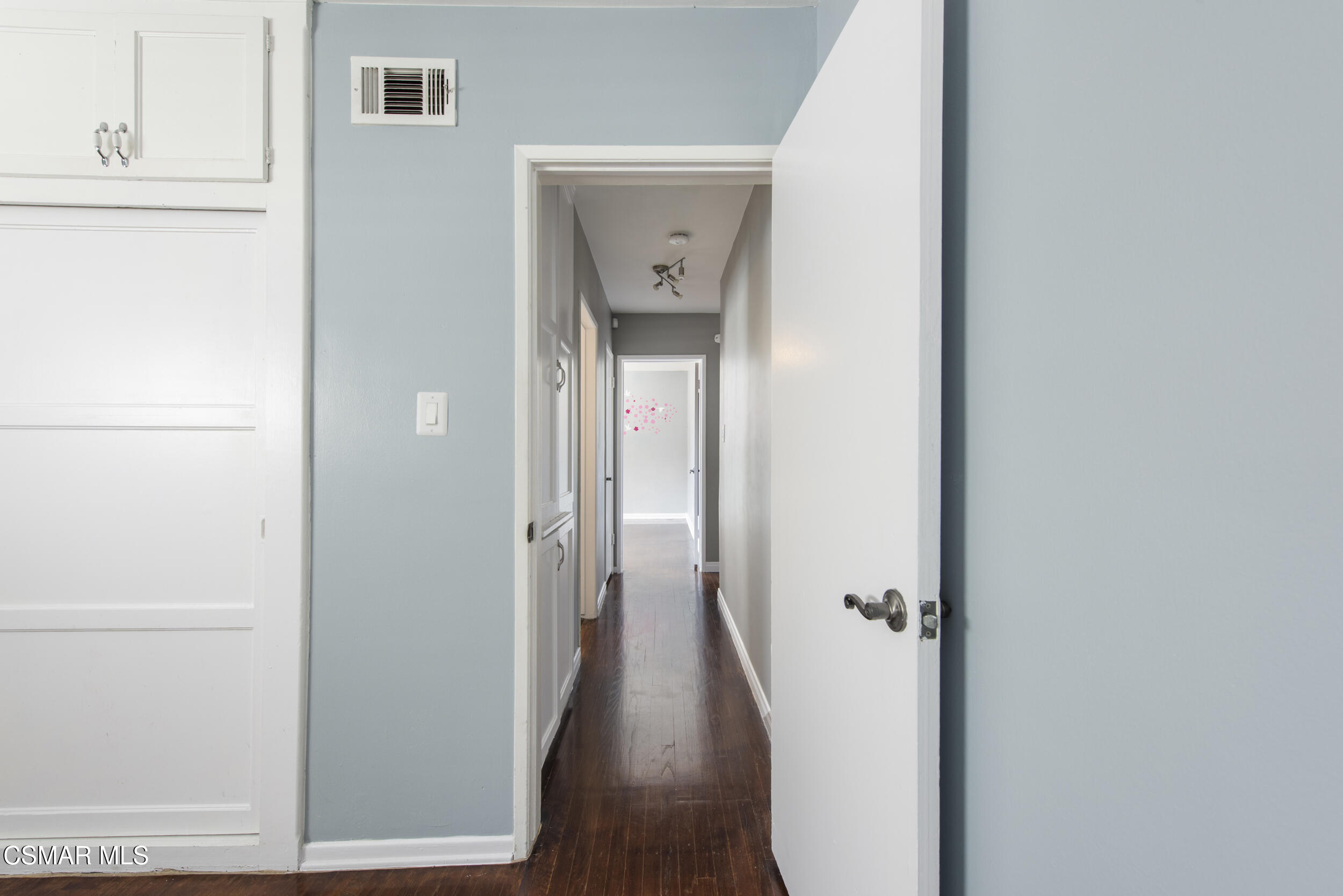 8466 Springford Drive Sun Valley, CA 91352 - Photo 22 of 43 20_dsc_0303