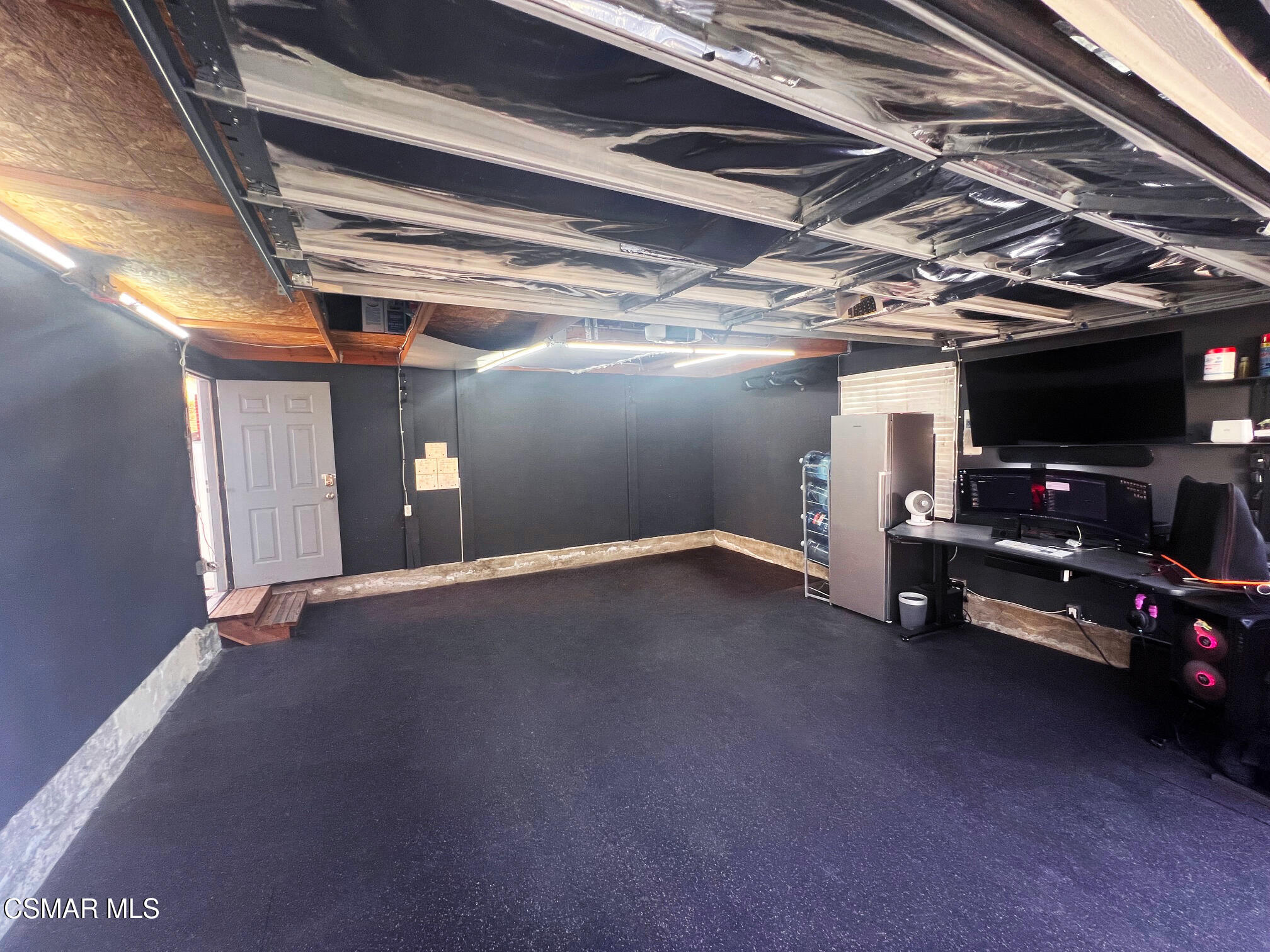 8466 Springford Drive Sun Valley, CA 91352 - Photo 38 of 43 Garage1