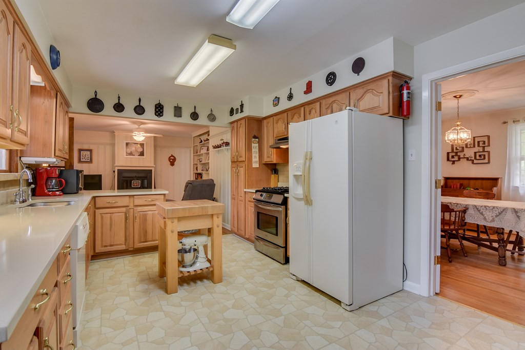 830 Legare Road Southwest Aiken, SC 29803 - Photo 8 of 33