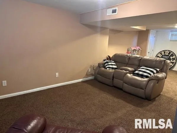 $197,500 | 1450 South Main Street, Jacksonville, IL 62650