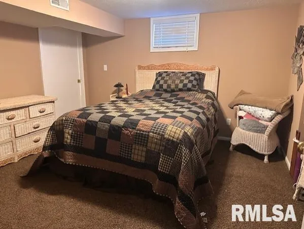 $197,500 | 1450 South Main Street, Jacksonville, IL 62650