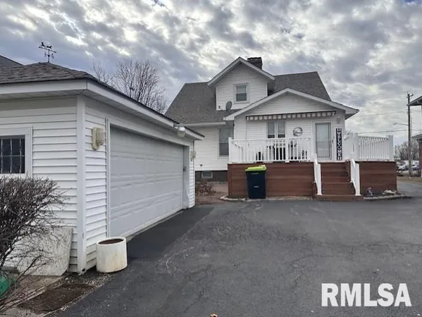 $197,500 | 1450 South Main Street, Jacksonville, IL 62650