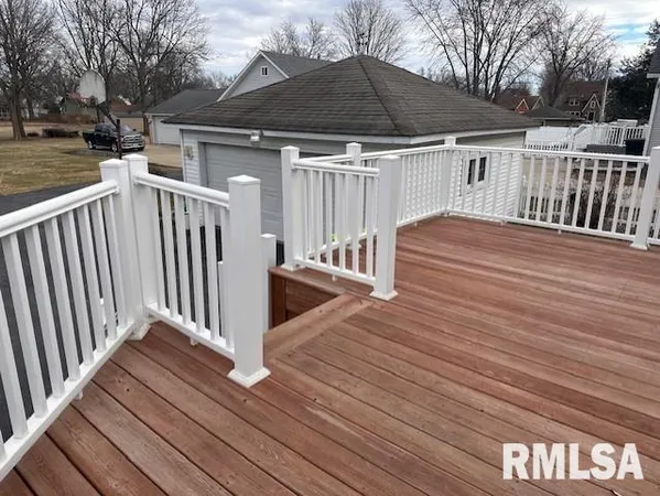 $197,500 | 1450 South Main Street, Jacksonville, IL 62650