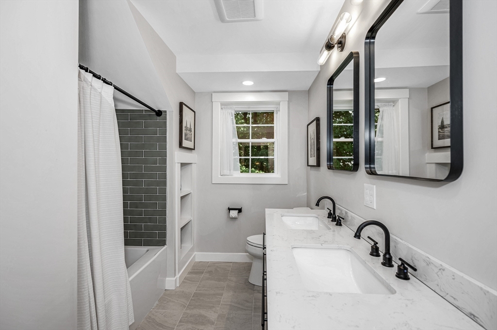 323 Northfield Road Lunenburg, MA 01462 - Photo 24 of 30 Gallery Image 24