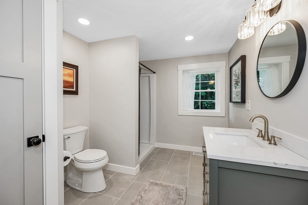 323 Northfield Road Lunenburg, MA 01462 - Photo 10 of 30 Gallery Image 10