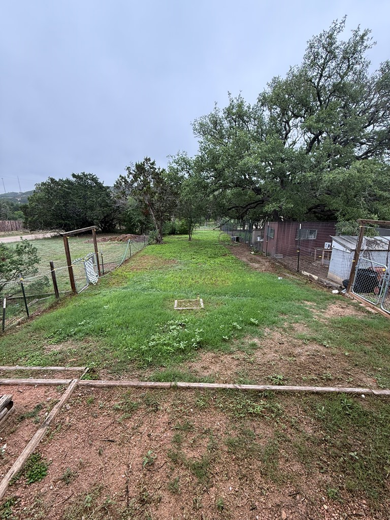 1441 Hidden Acres Road Kerrville, TX 78028 - Photo 18 of 19