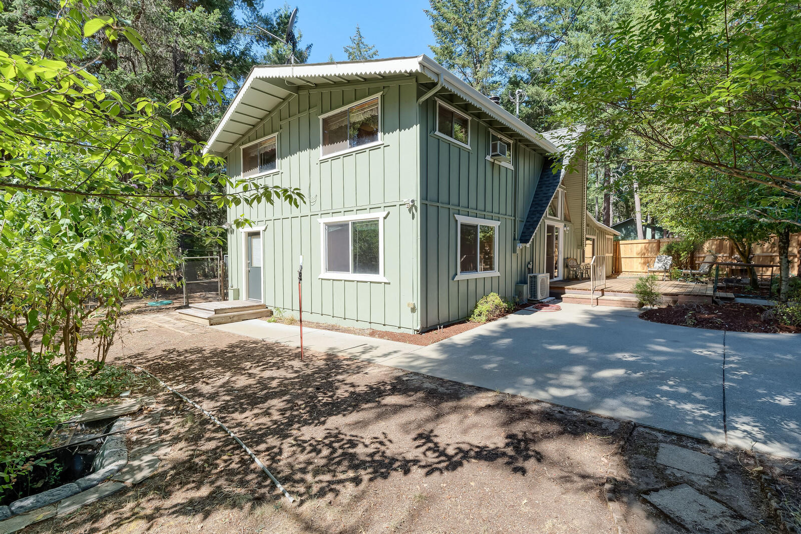 3990 Galice Road Merlin, OR 97532 - Photo 21 of 43 Q6