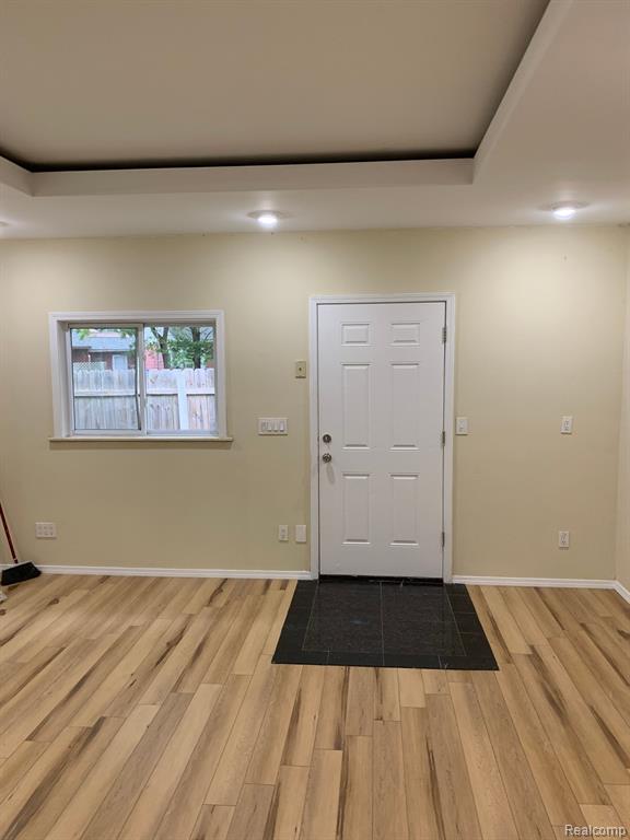 1200 Bangor Road Waterford, MI 48328 - Photo 8 of 20