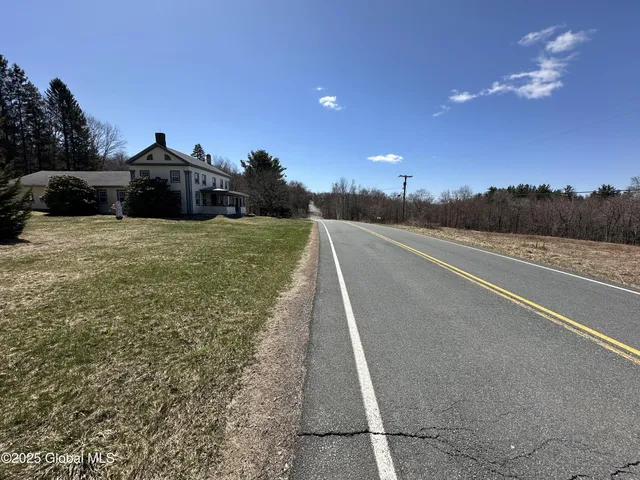 $799,999 | 230 S Road, Stephentown, NY 12018