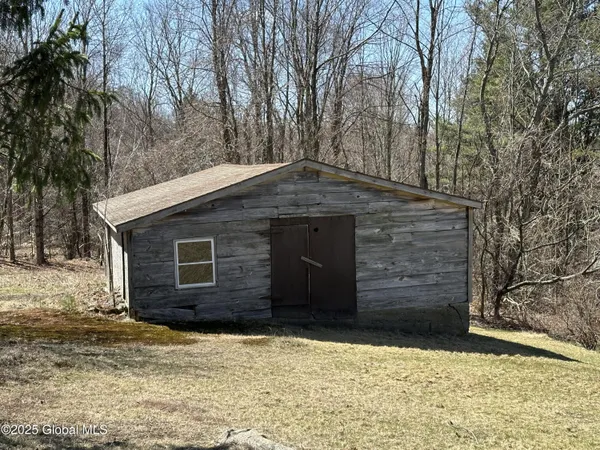 $799,999 | 230 S Road, Stephentown, NY 12018