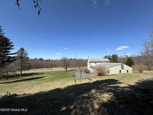 $799,999 | 230 S Road, Stephentown, NY 12018