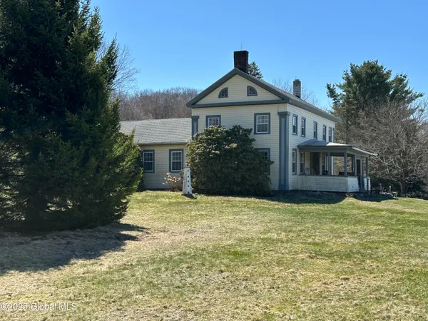 $799,999 | 230 S Road, Stephentown, NY 12018