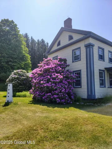 $799,999 | 230 S Road, Stephentown, NY 12018
