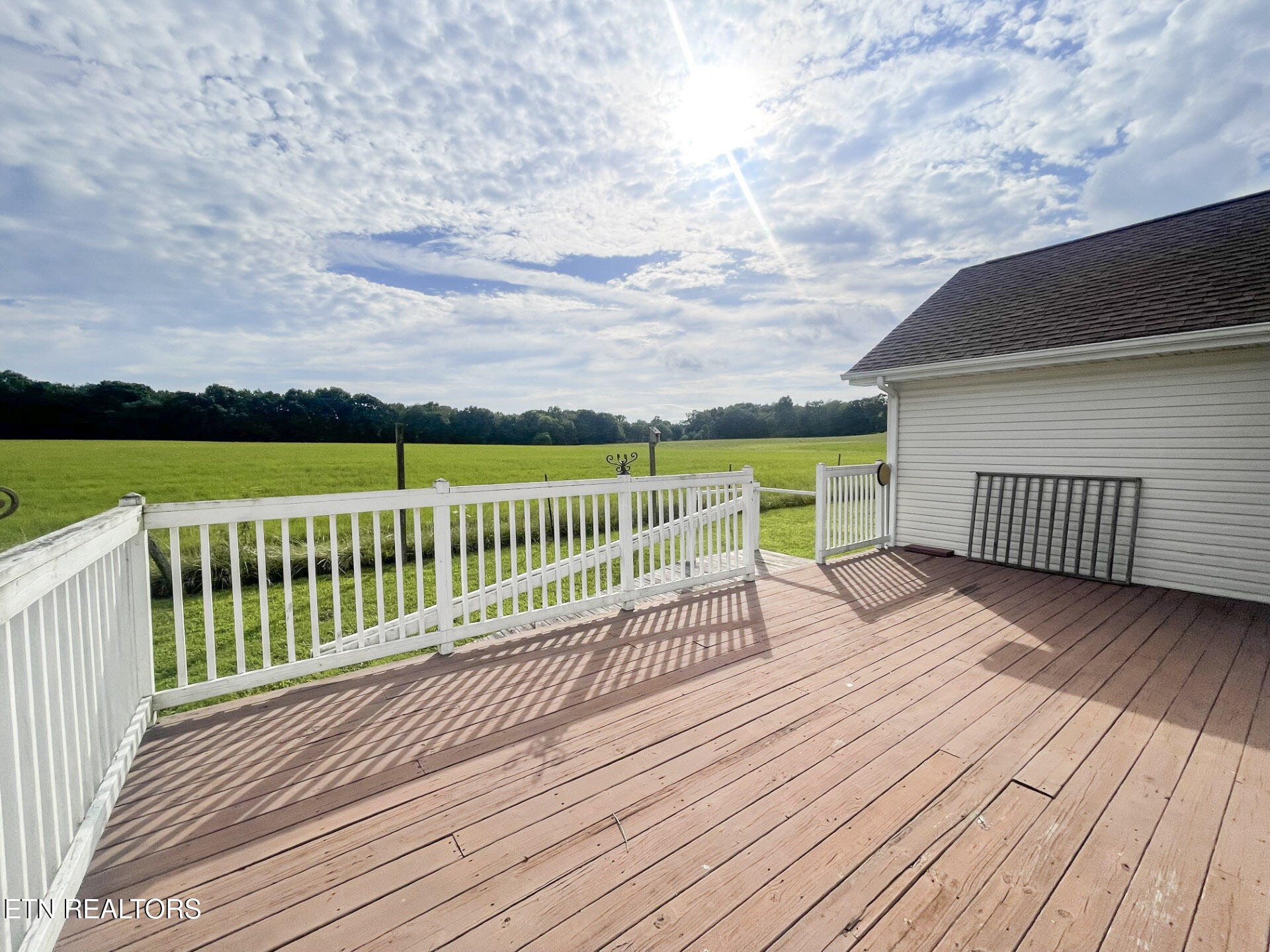 299 Jesse Loop Crossville, TN 38555 - Photo 26 of 32 a view of a balcony with wooden floor